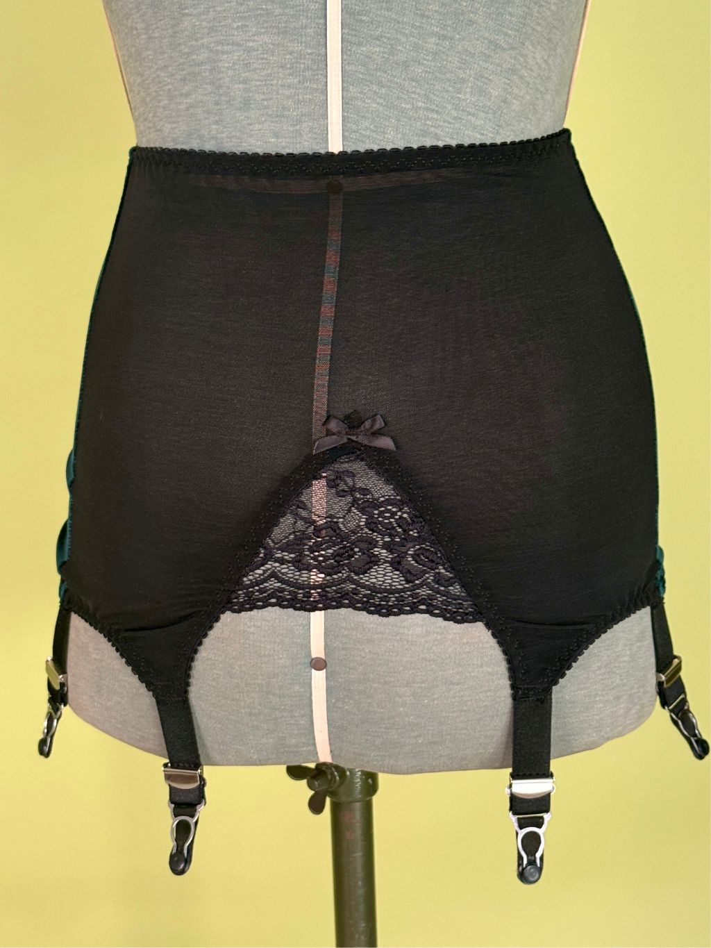 Green Velvet Vintage Girdle 074